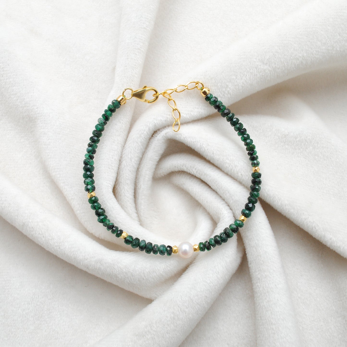 Emerald & Pearl Beaded Bracelet – Gold Plated Sterling Silver, May Birthstone