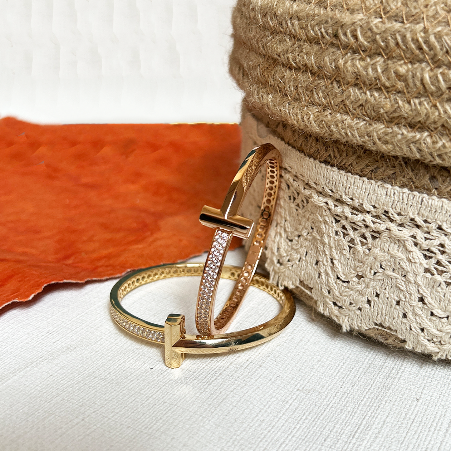 Interlocking T-Shape Structured Bracelet
