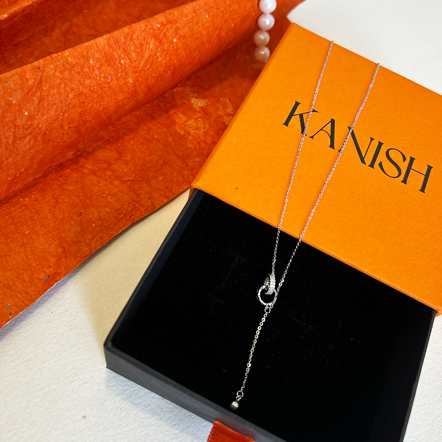 Silver Interlocking Circle Lariat Drop Necklace