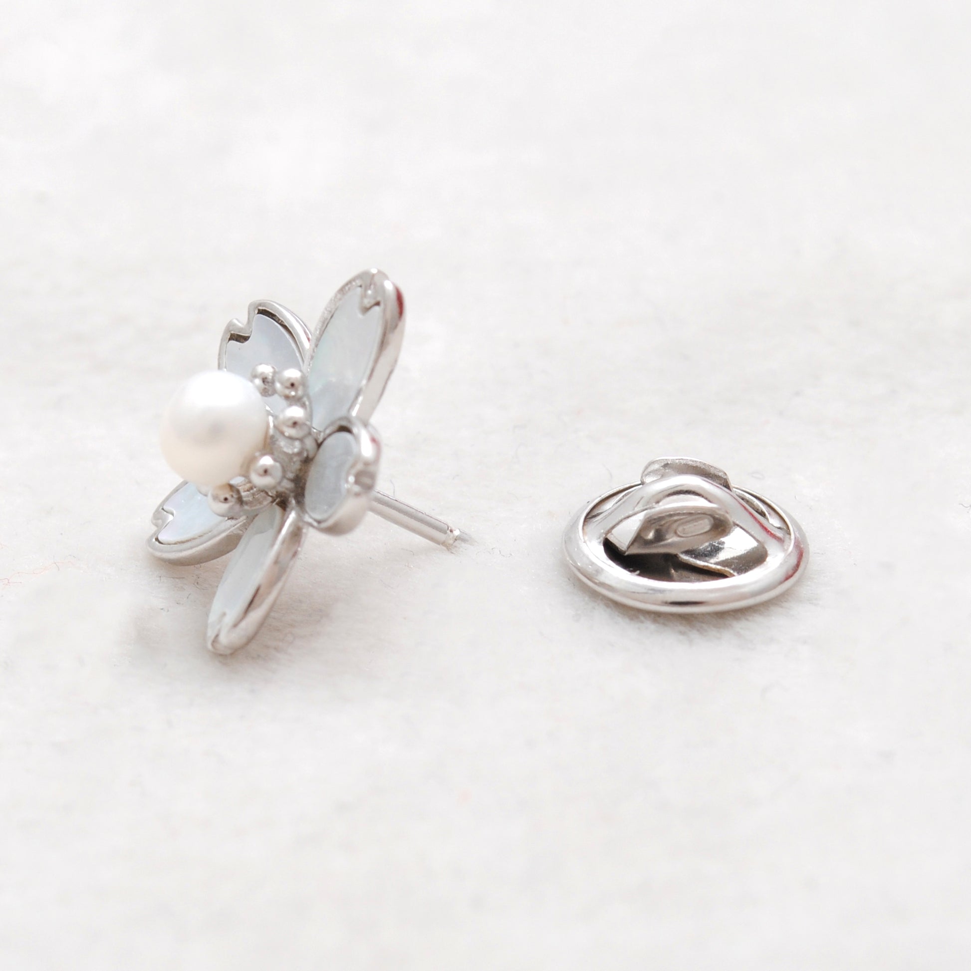 925 Sterling Silver Enamel Flower Brooch with Pearl – Button Style Jewelry