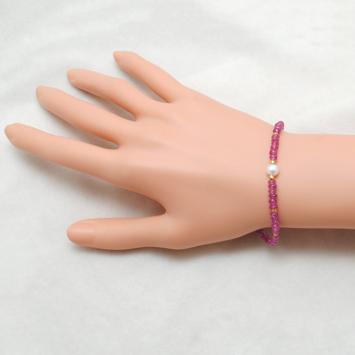 Elegant Ruby Ombre Beaded Bracelet in Sterling Silver – Gemstone Jewelry