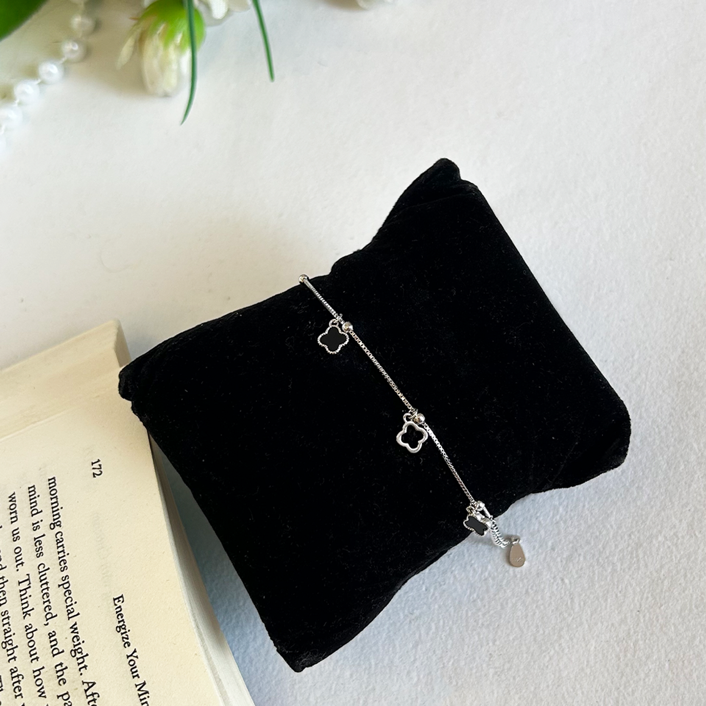 Four-Leaf Clover Delicate Chain
