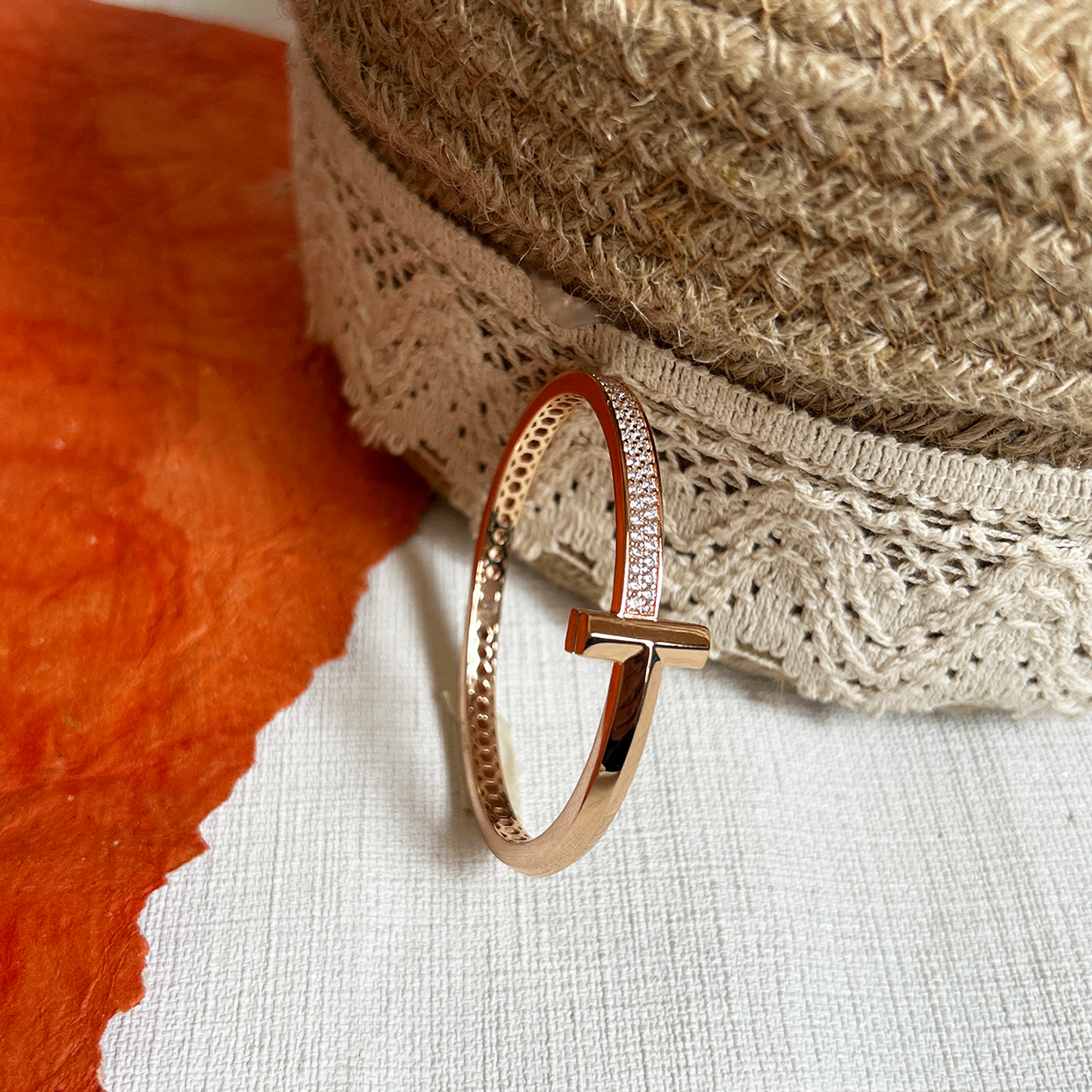 Interlocking T-Shape Structured Bracelet