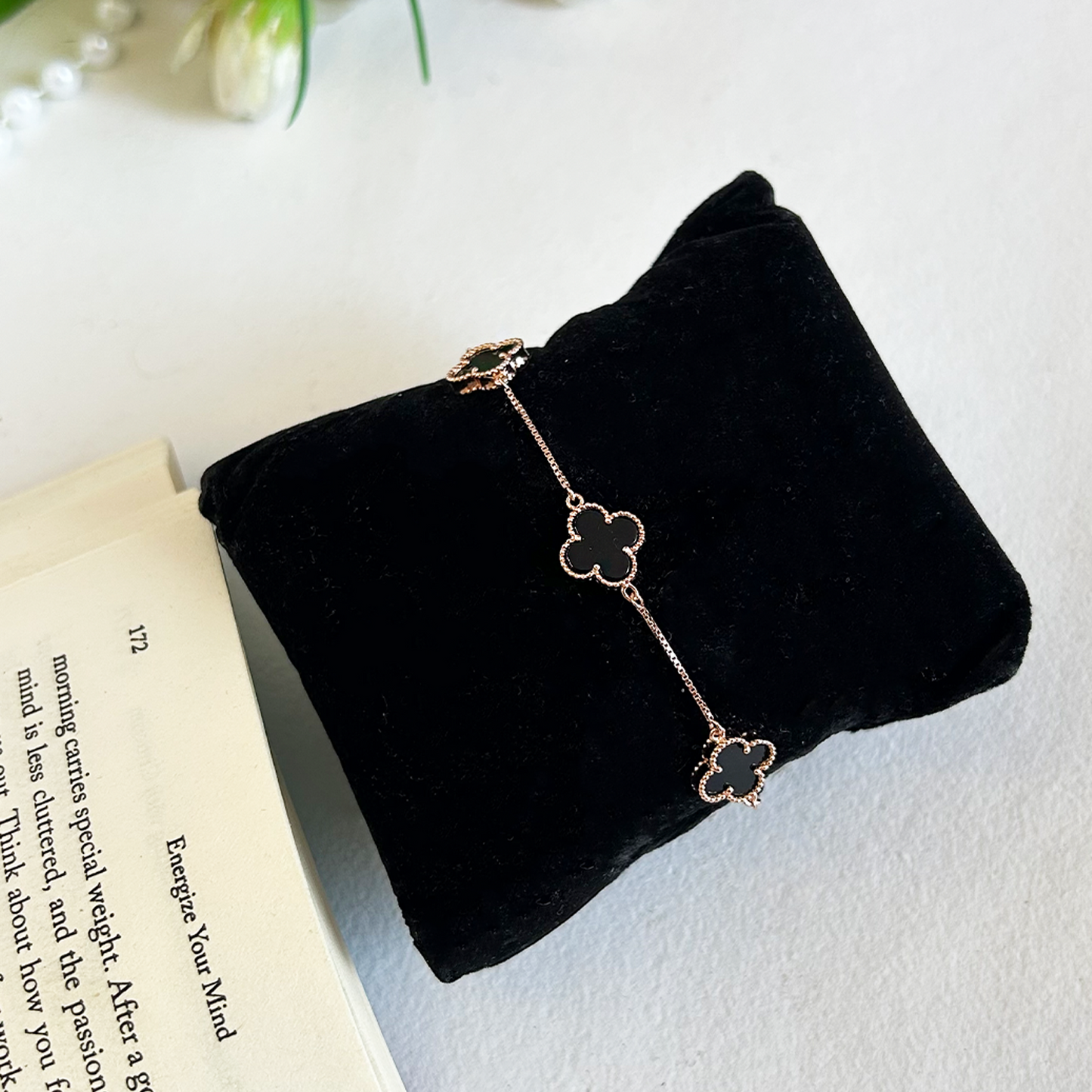 Rose Gold Plated Four-Leaf Clover Black Inlay Bracelet