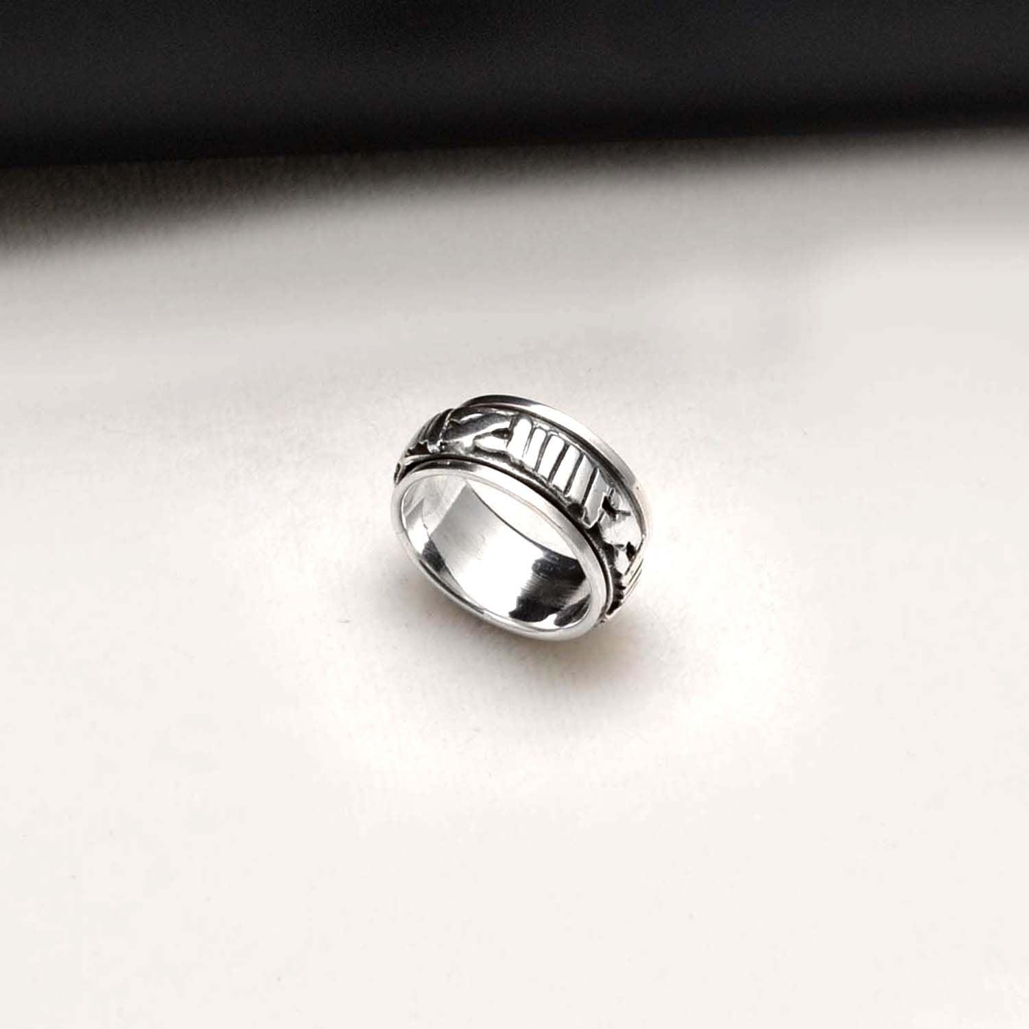 Spinner Roman numeral ring Size 8 - Kanish