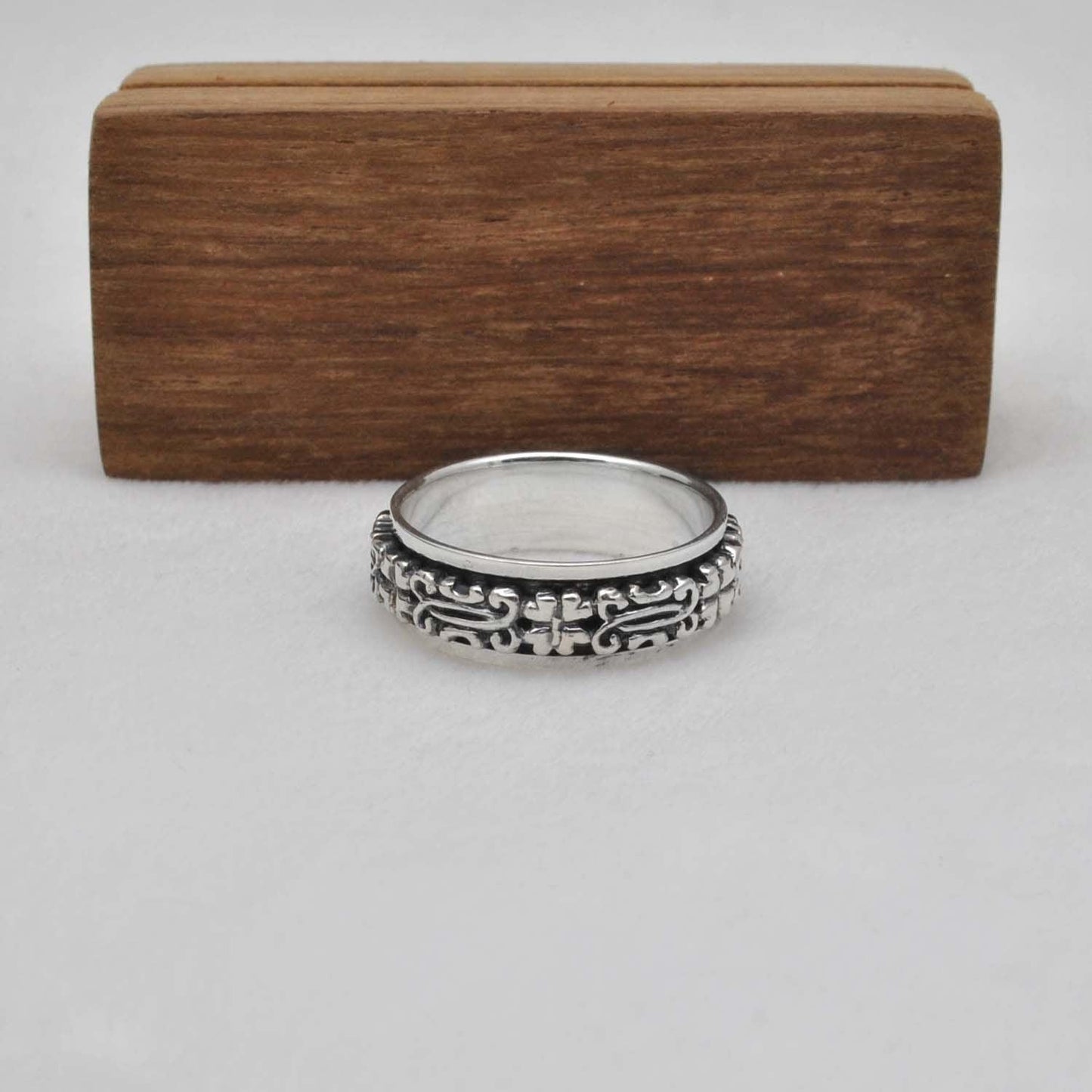 Spinner ring Sterling Silver Size 14 Kanish