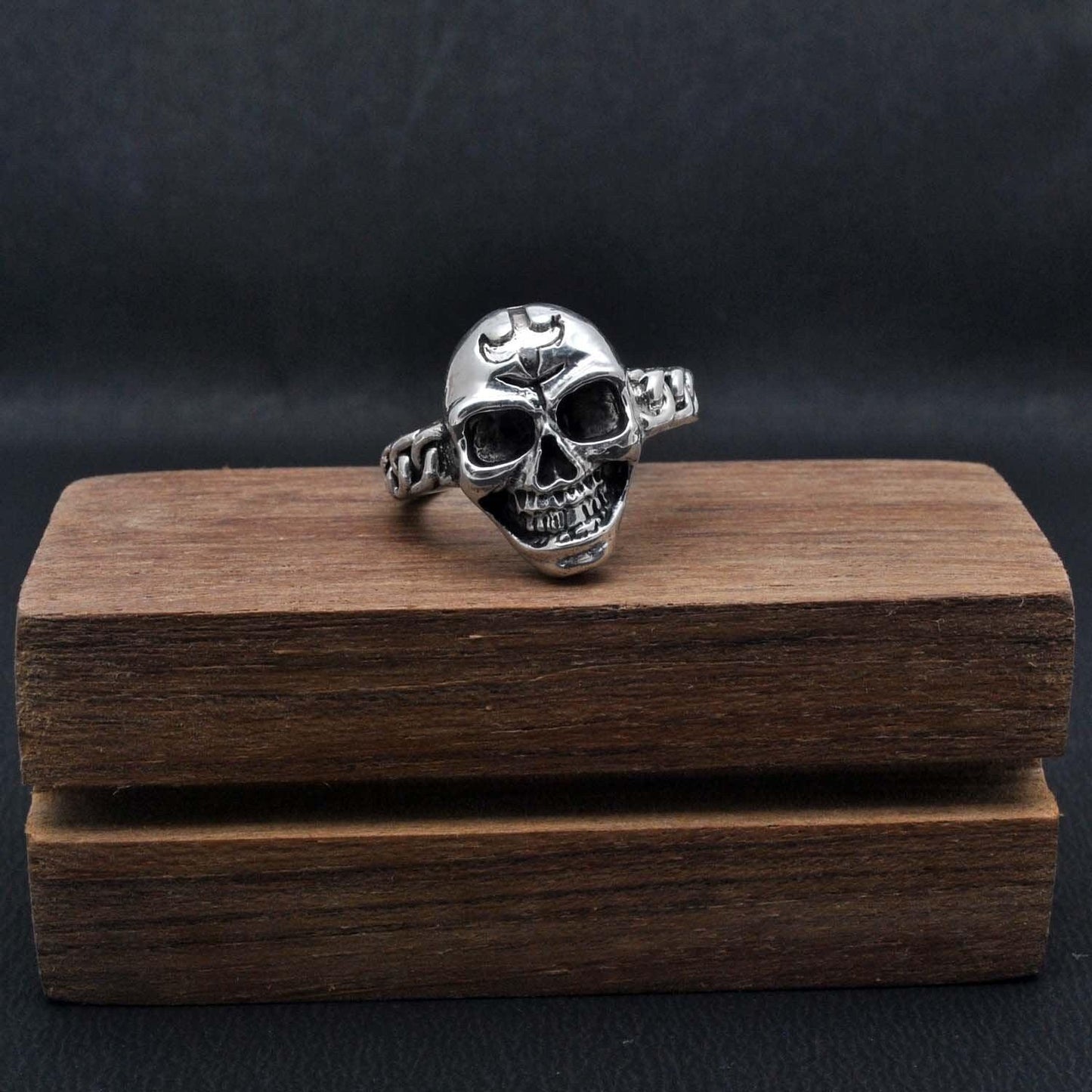 Silver Skull Ring Size 10 Halloween Jewelry Kanish