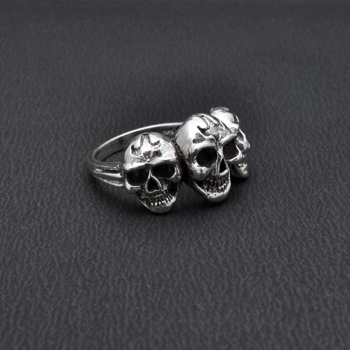 Cluster Skull Silver Ring Size 9 Kanish
