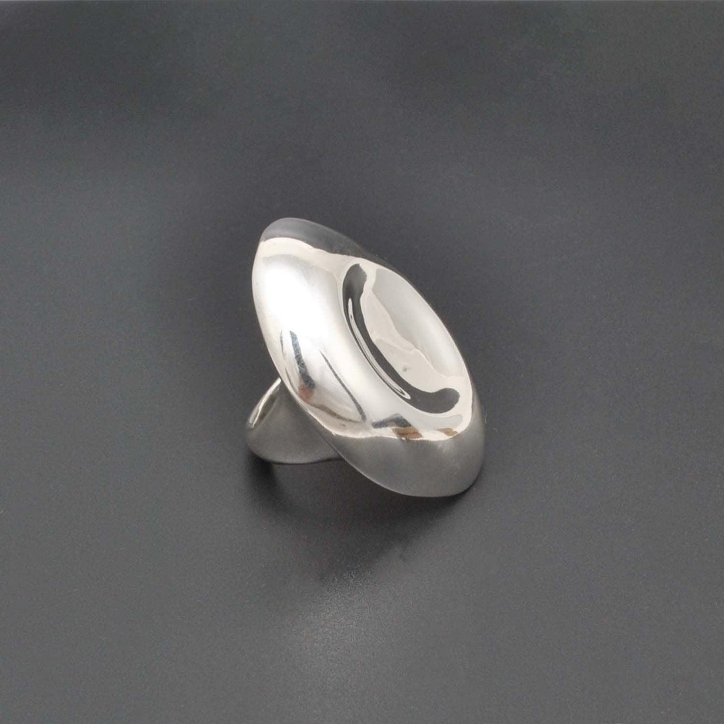 Long contemporary sterling silver ring Kanish