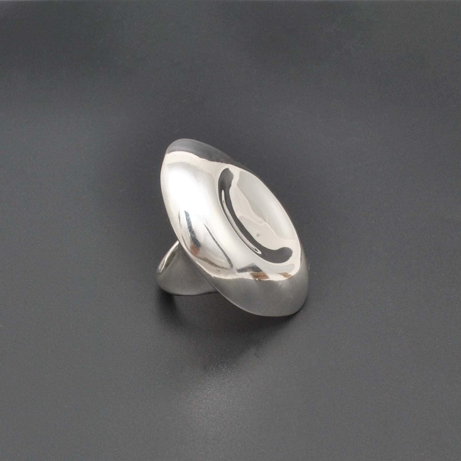 Long contemporary sterling silver ring Kanish