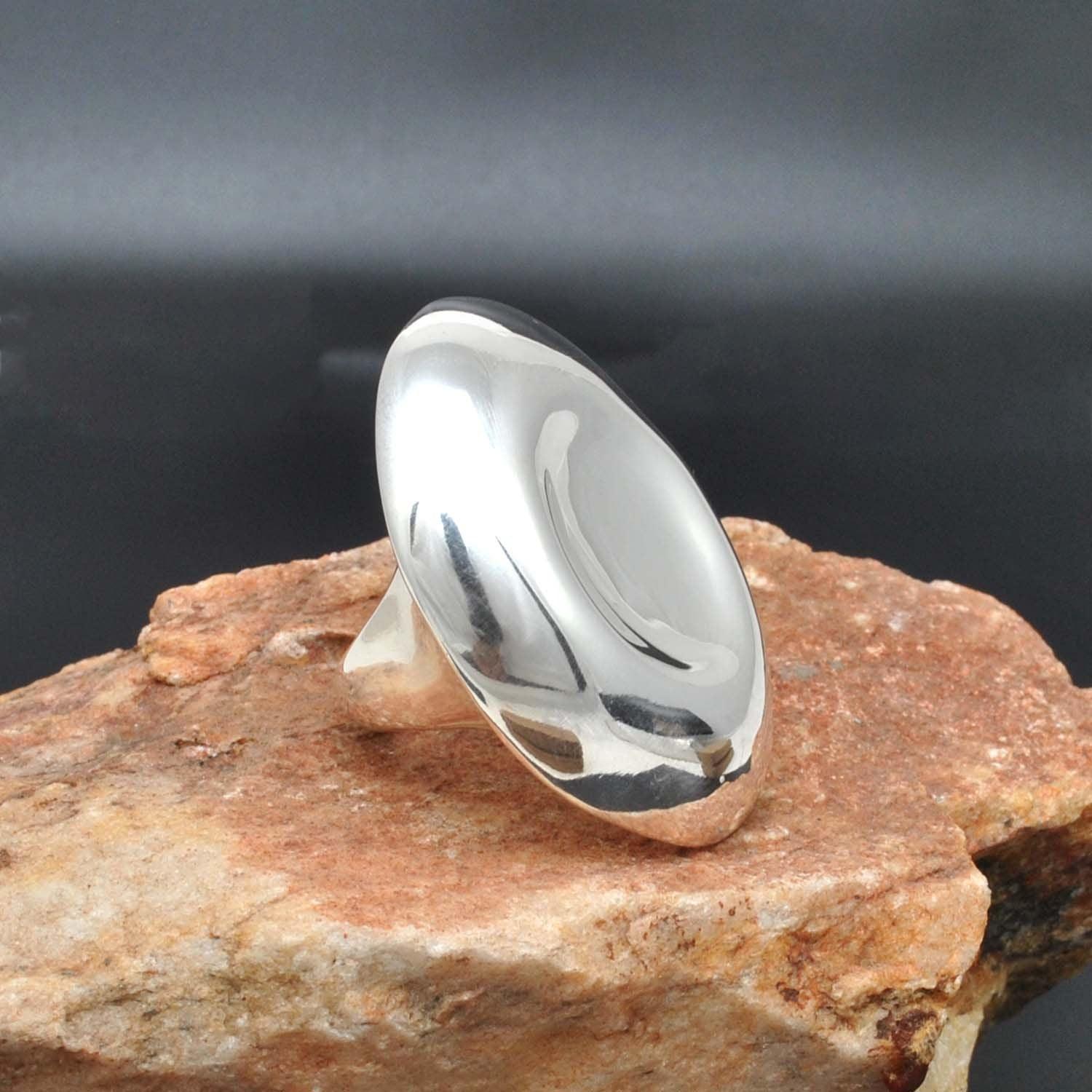 Long contemporary sterling silver ring Kanish