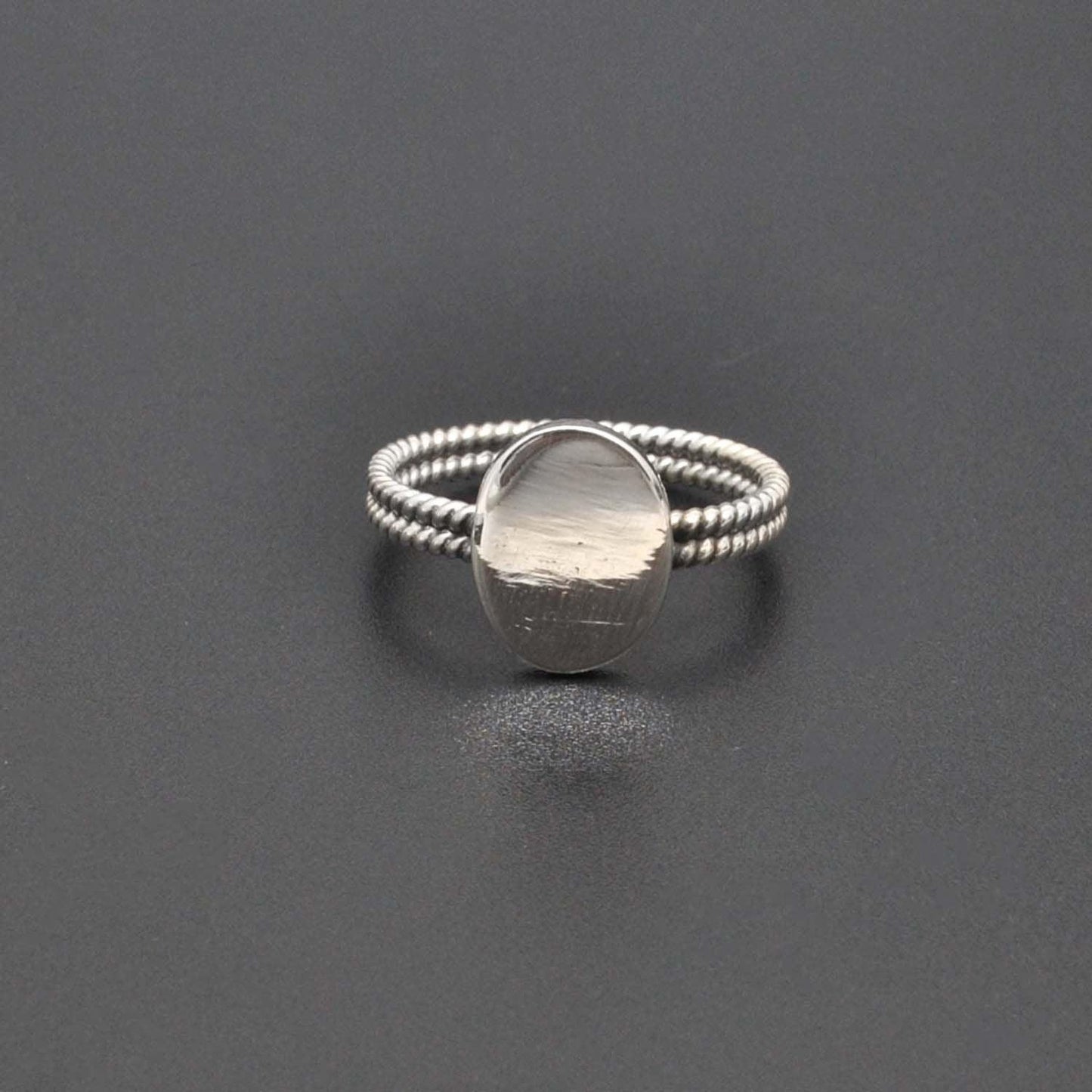 925 Silver Signet Twisted Band Ring Size 9 Kanish