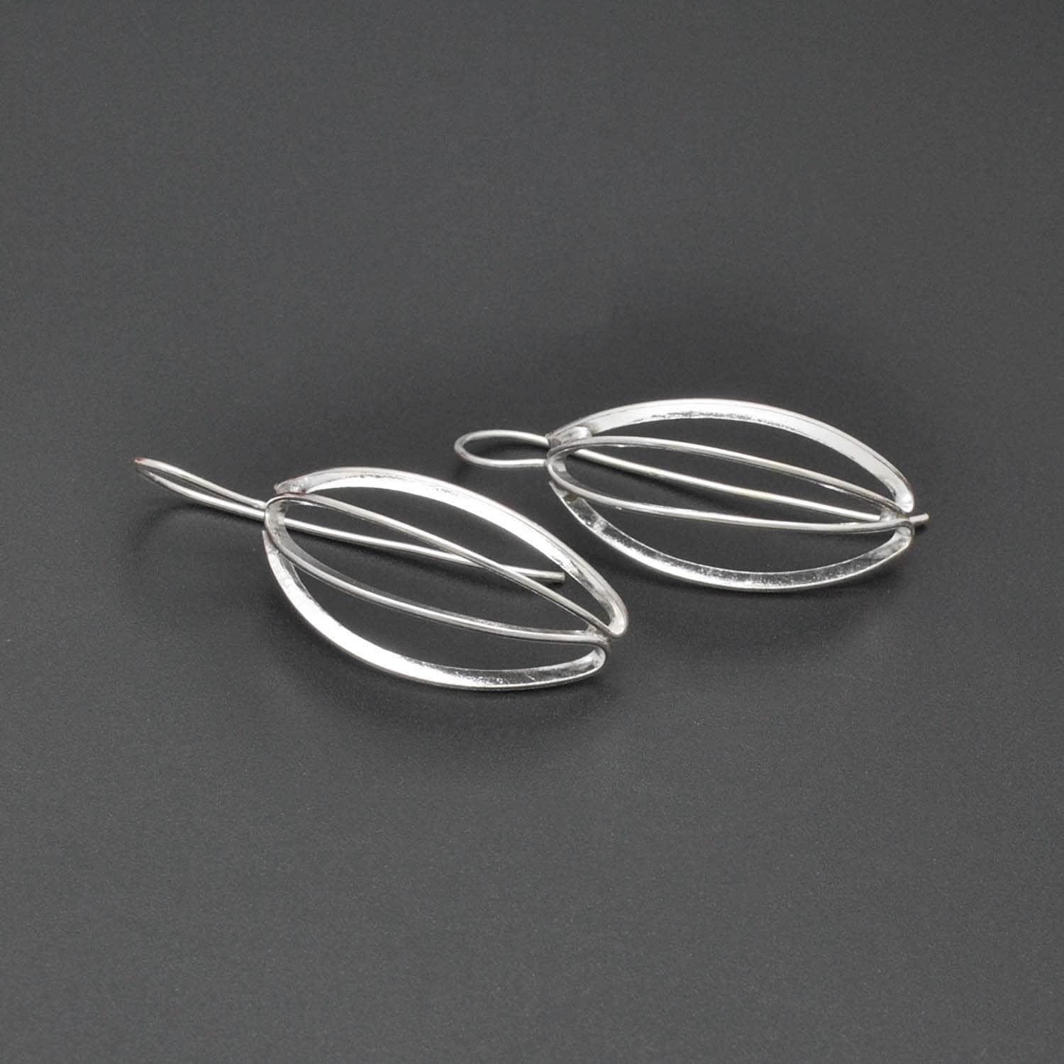 Women's Fashion Curved Drop Dangle Earring Kanish