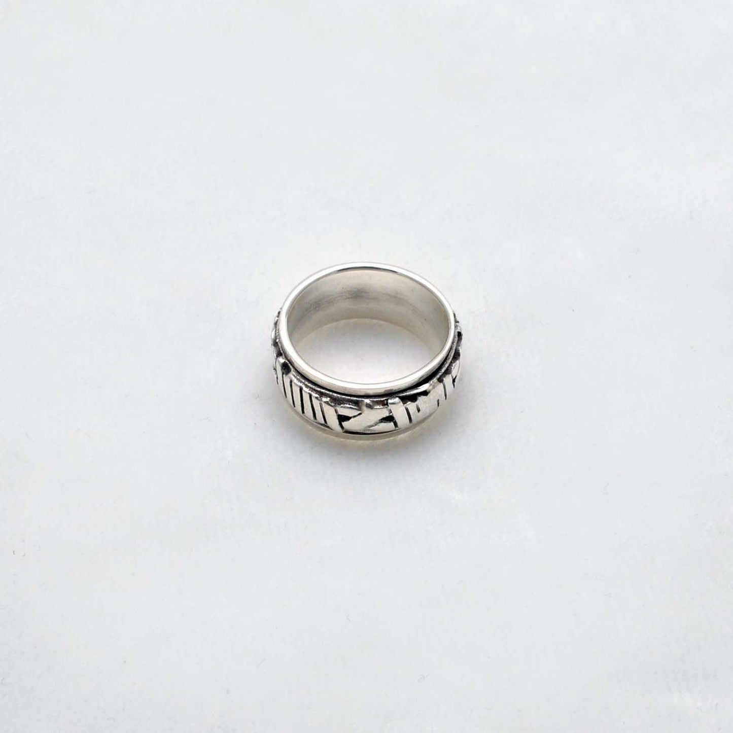 Spinner Roman numeral ring Size 8 Kanish