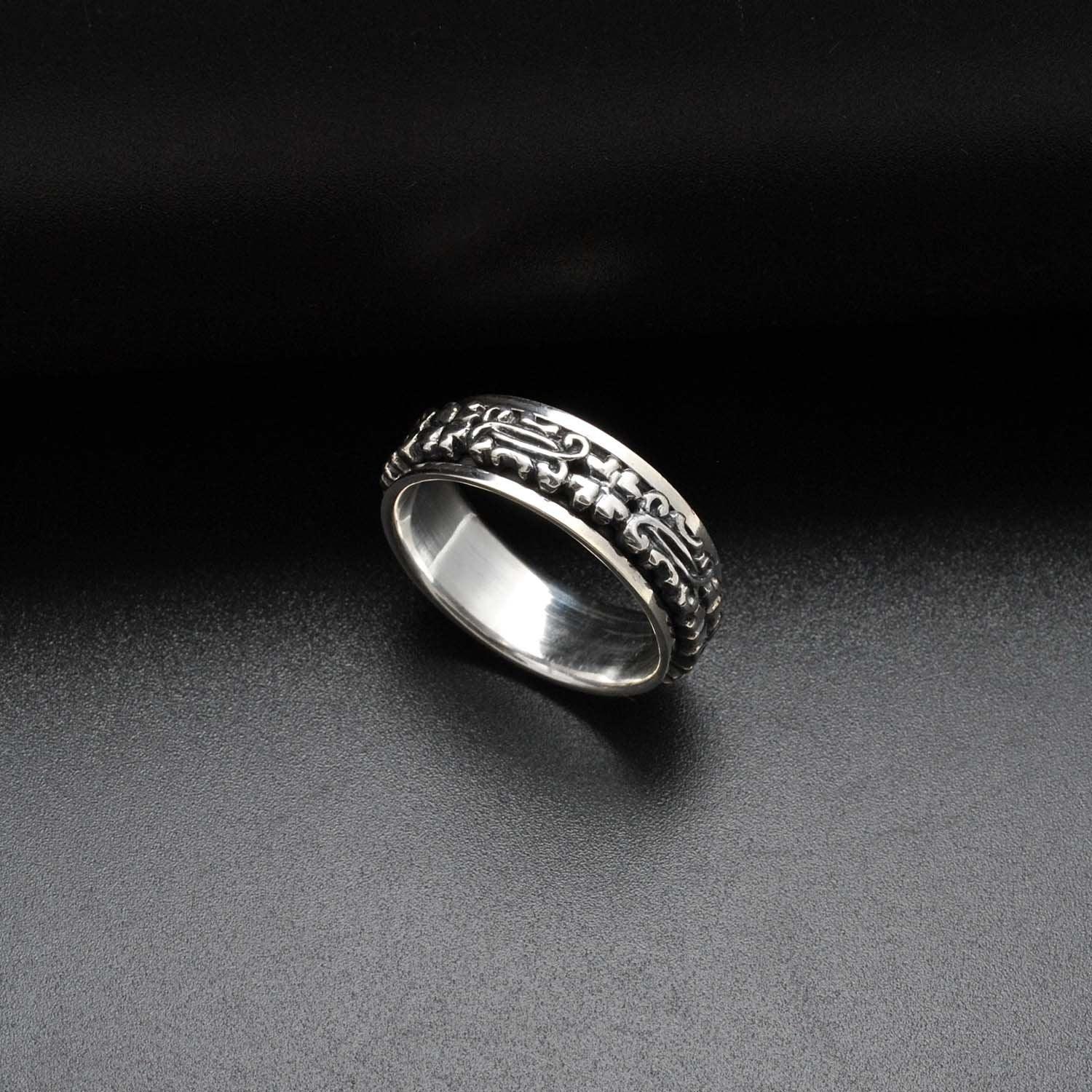 Spinner ring Sterling Silver Size 14 - Kanish
