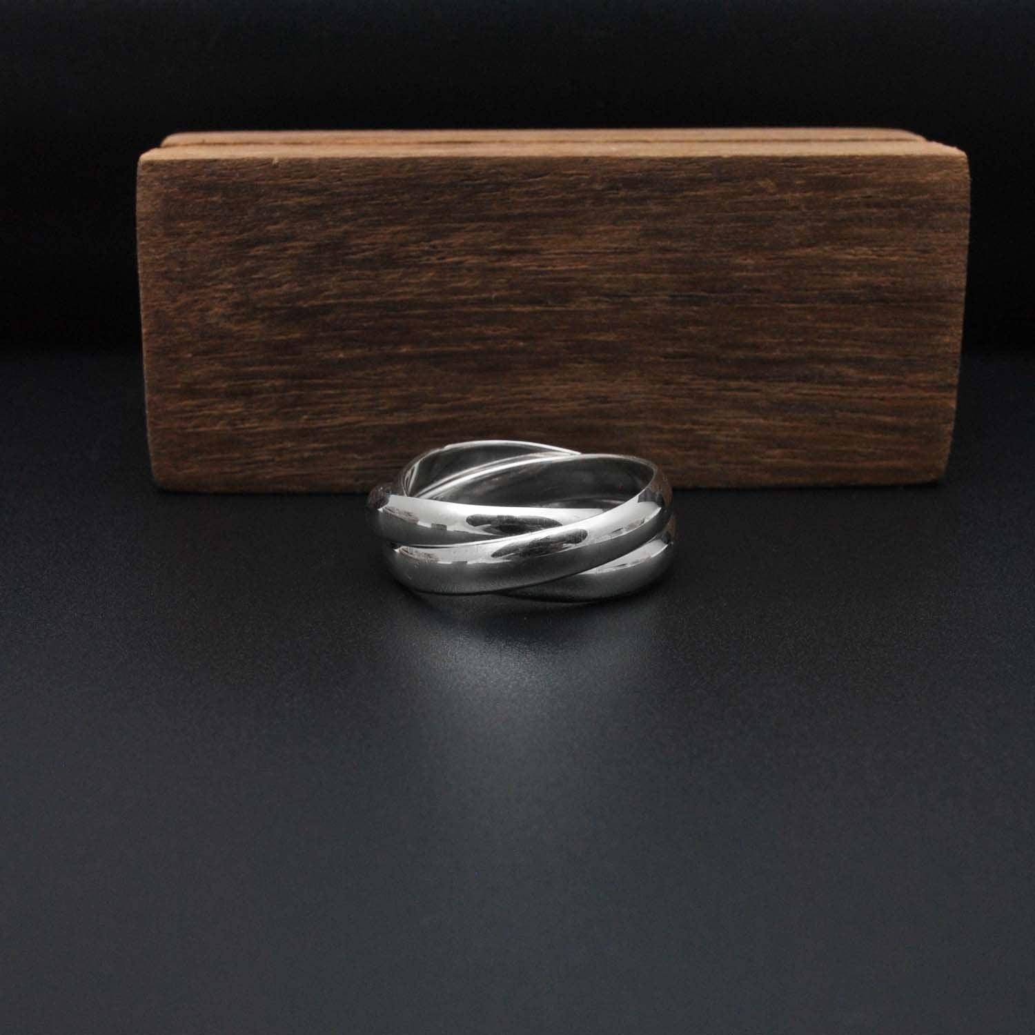 925 Silver Triple interlocked Ring Size 10 Kanish