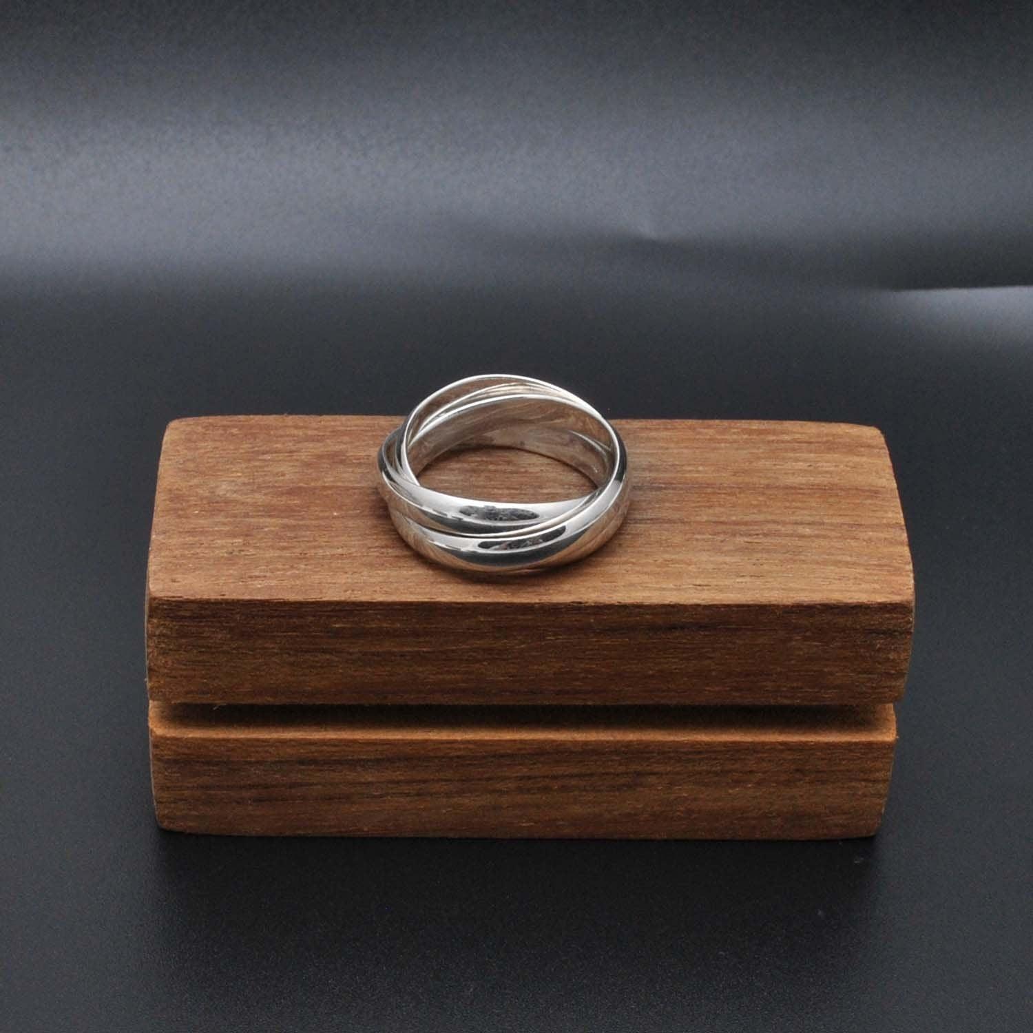 925 Silver Triple interlocked Ring Size 10 Kanish