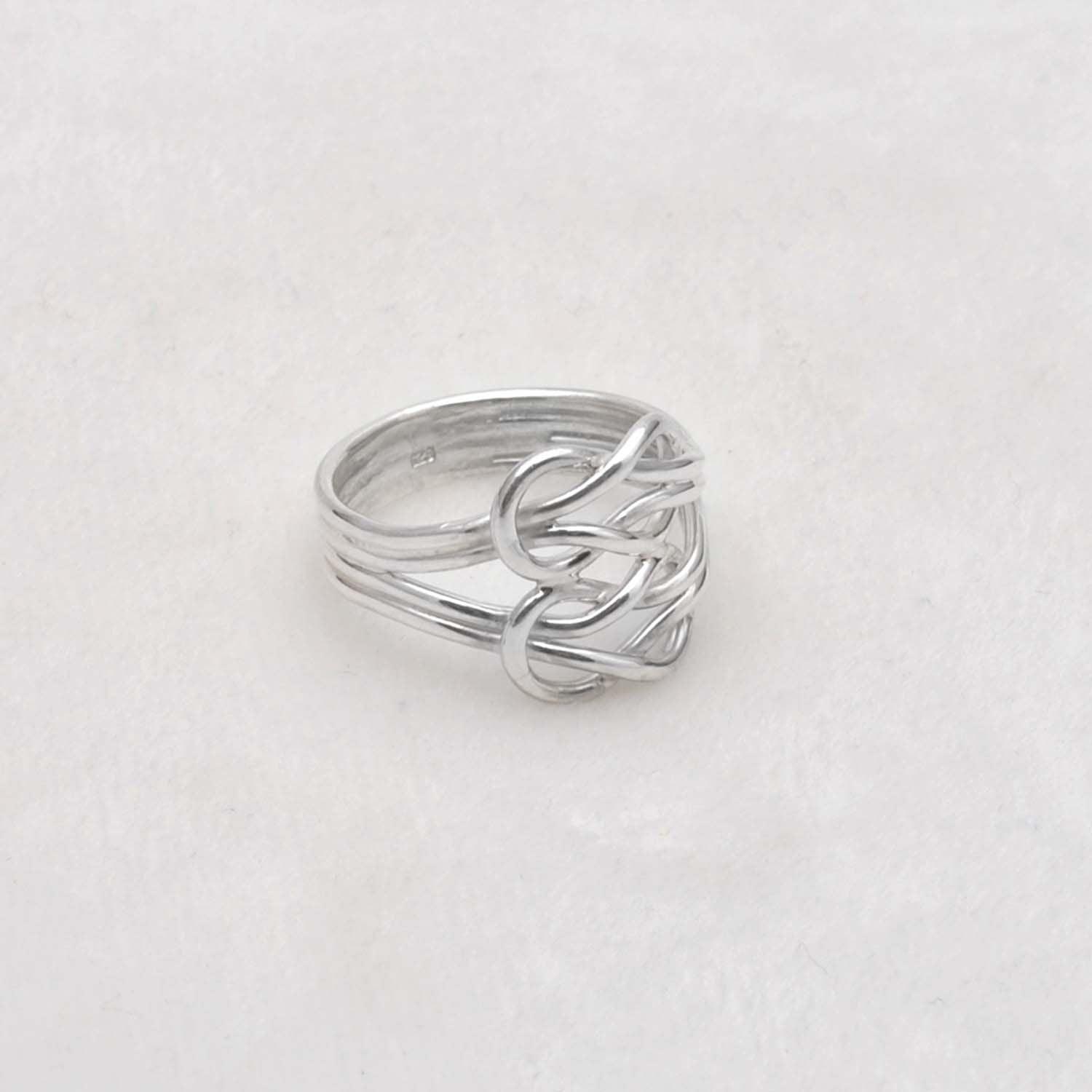 Celtic Trinity Knot Ring Size 9 Kanish