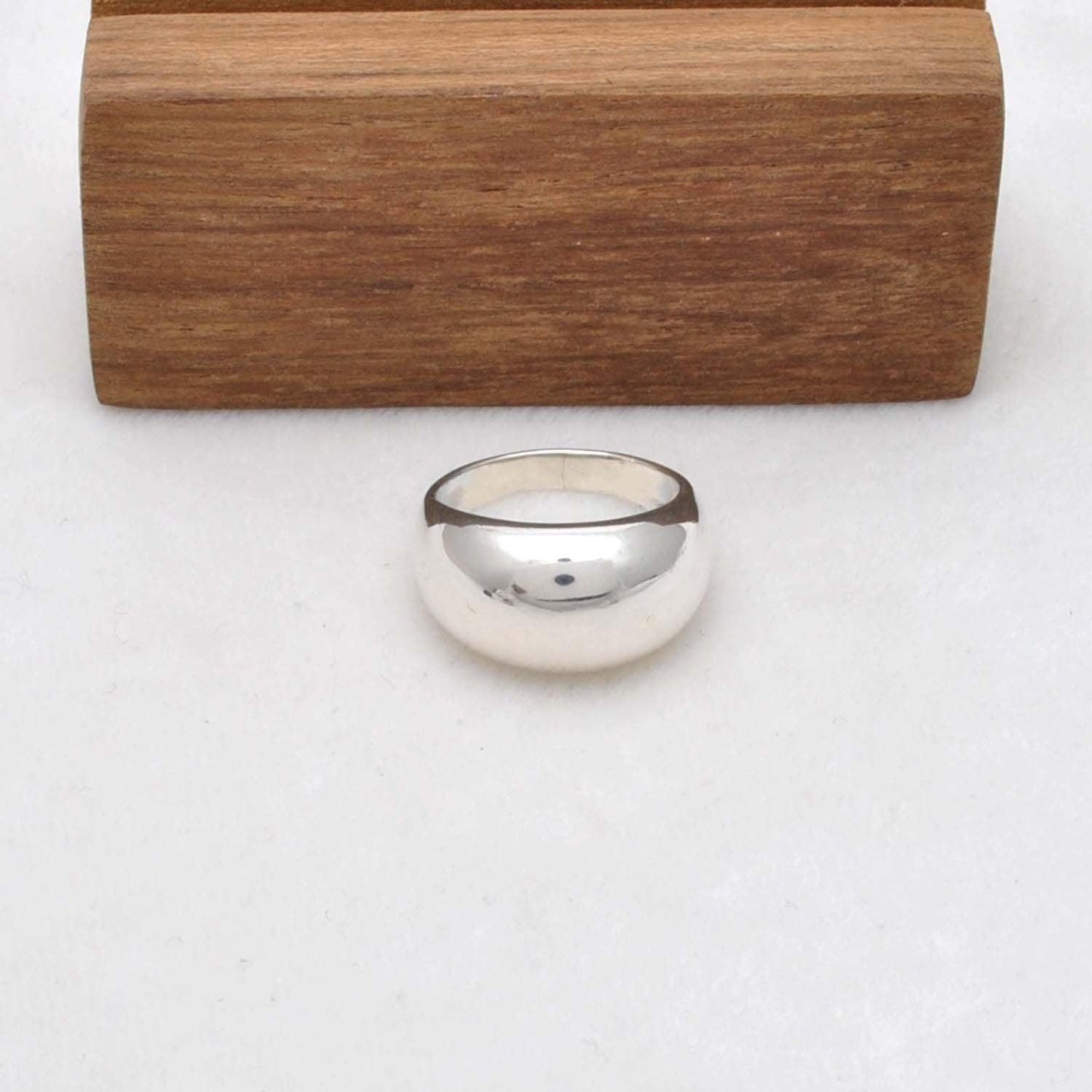 Dome Sterling Silver Ring Size 9 Kanish