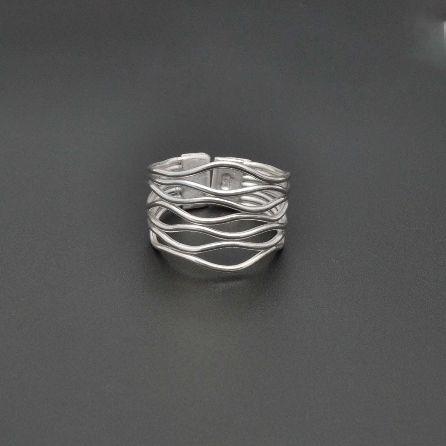 925 Sterling Silver Women Band Ring Size 9 - Kanish