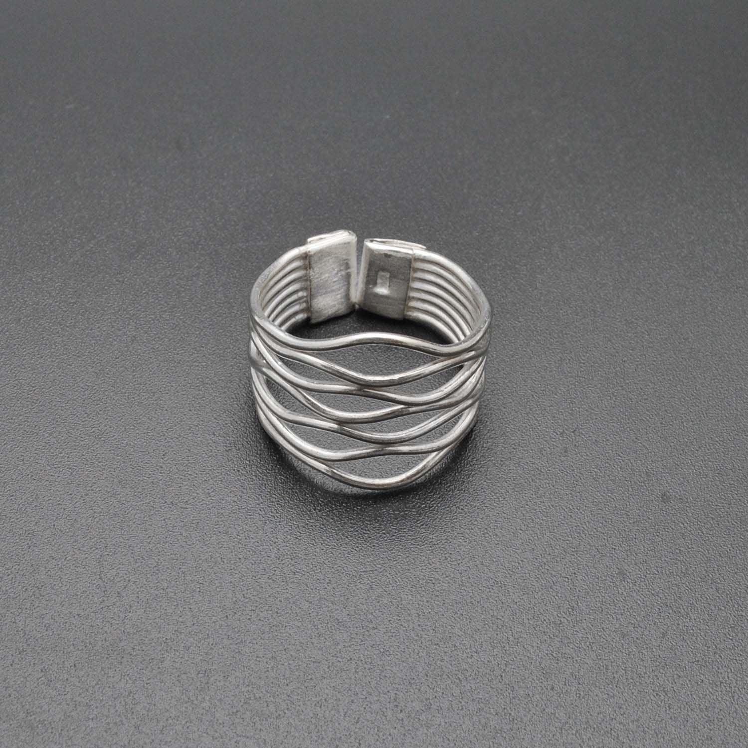 925 Sterling Silver Women Band Ring Size 9 Kanish