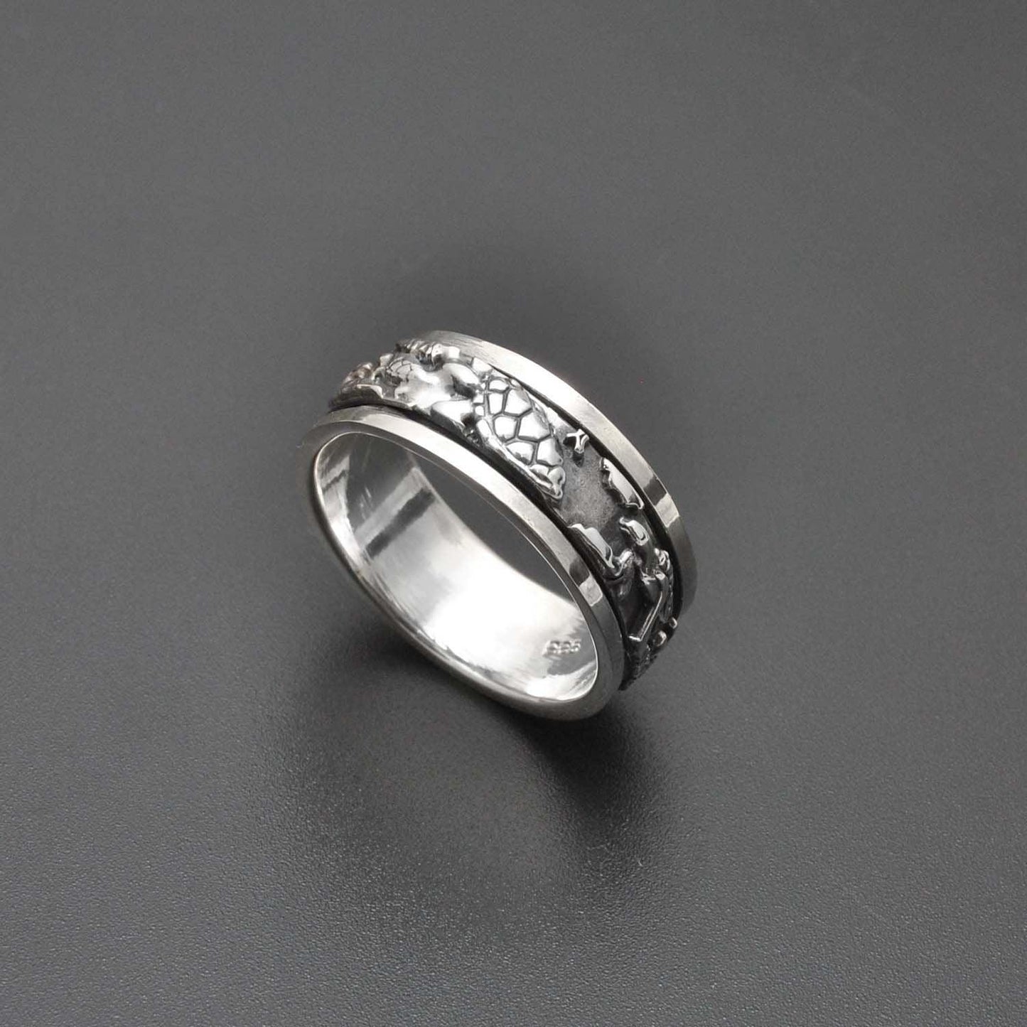 Spinner Sterling Silver Turtle Band Ring - Kanish