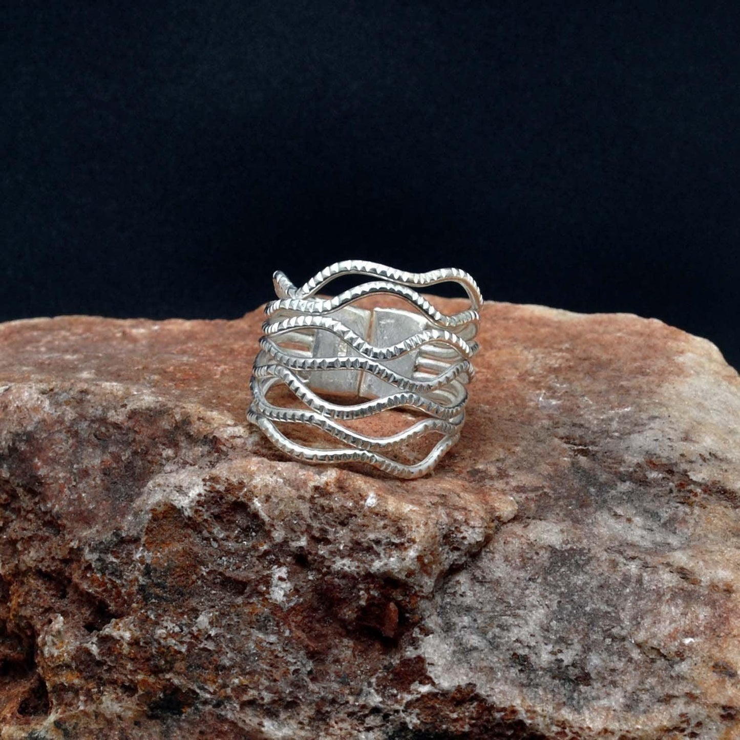 Designer Wiggle silver ring size 9 Kanish