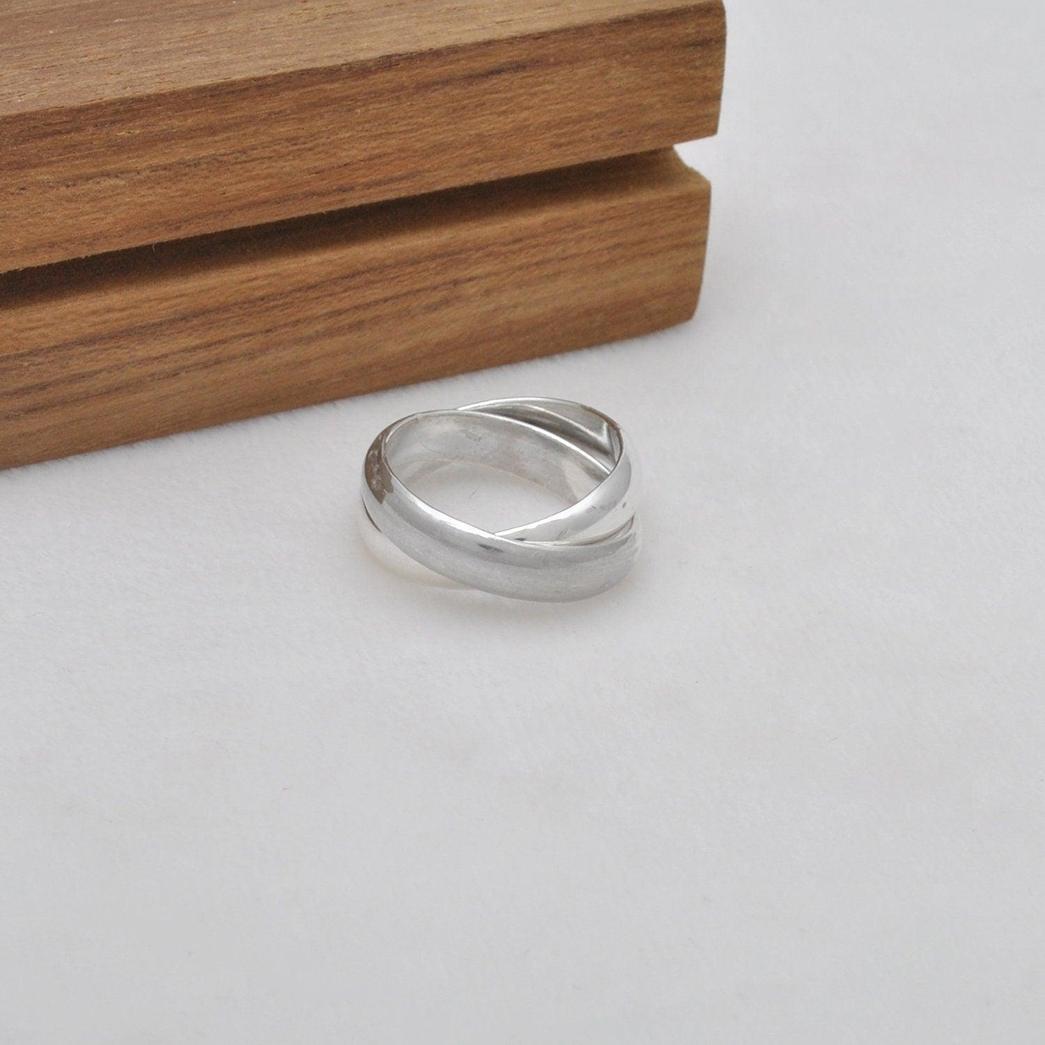 Sterling Silver Double interlocked Band Ring Size 7 Kanish