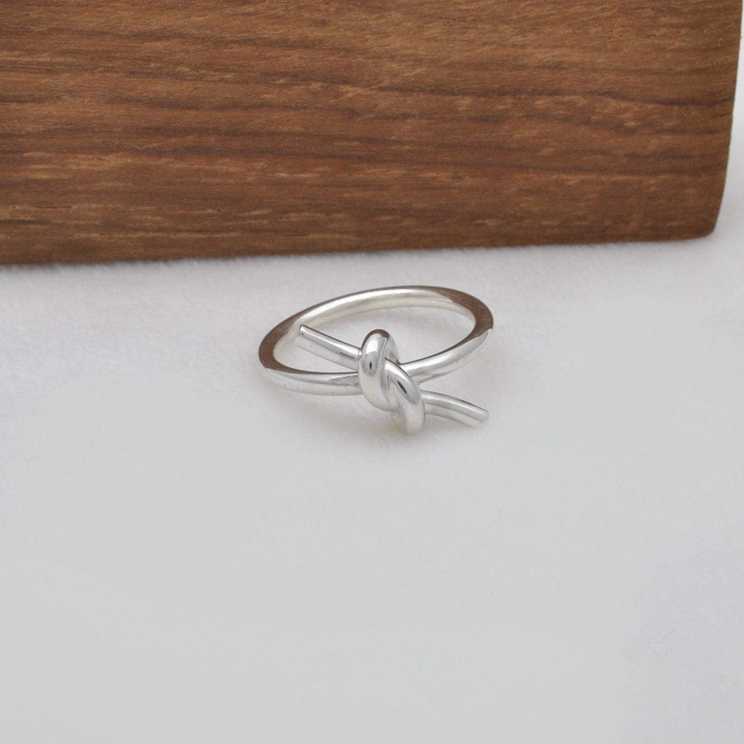 Minimalist Silver Bow Tie Ring Size 7 Kanish