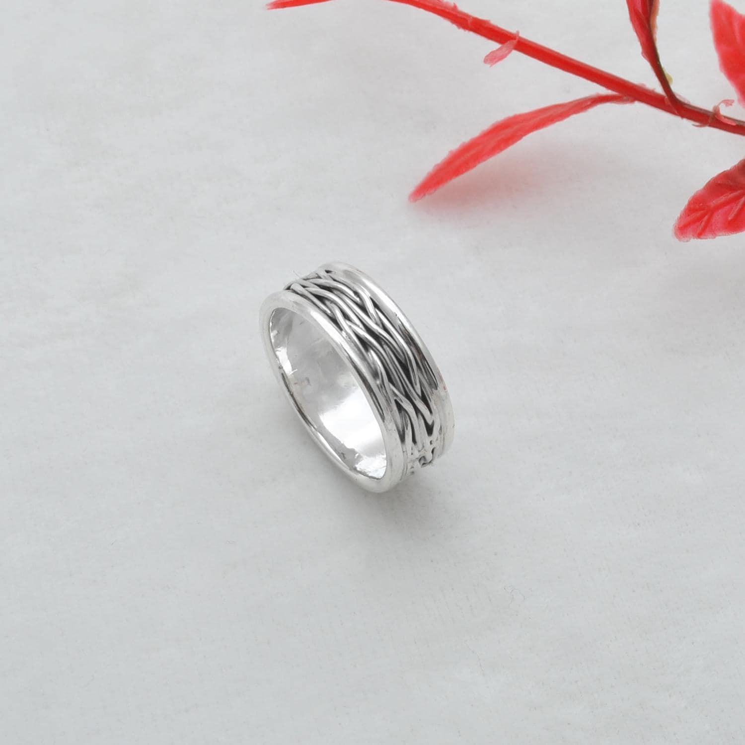 Christmas Gift Silver Band Ring Size 7.5 Kanish