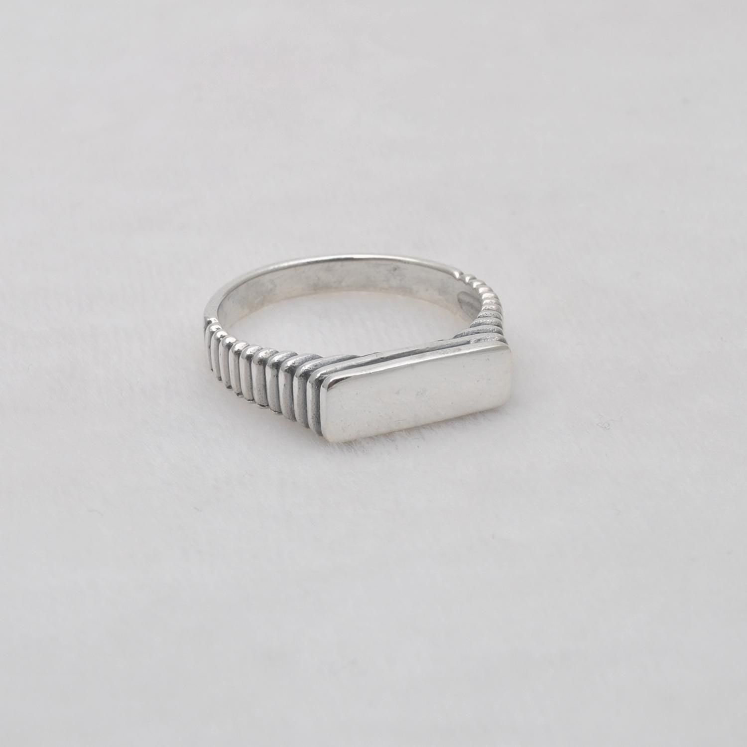Signet Men's Thumb Ring Size 14 Kanish
