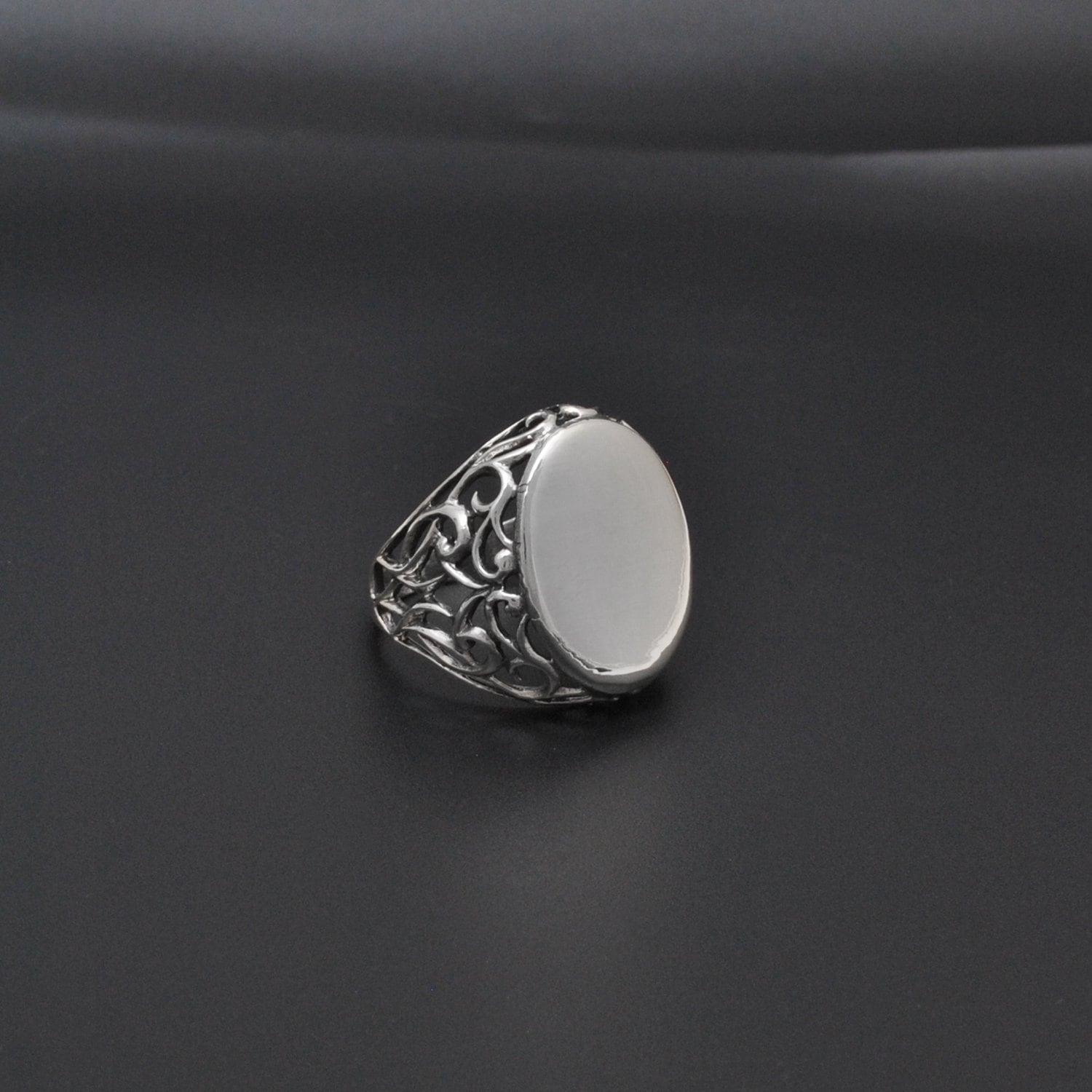 Sterling Silver Oval Men's Ring Size 9 Kanish