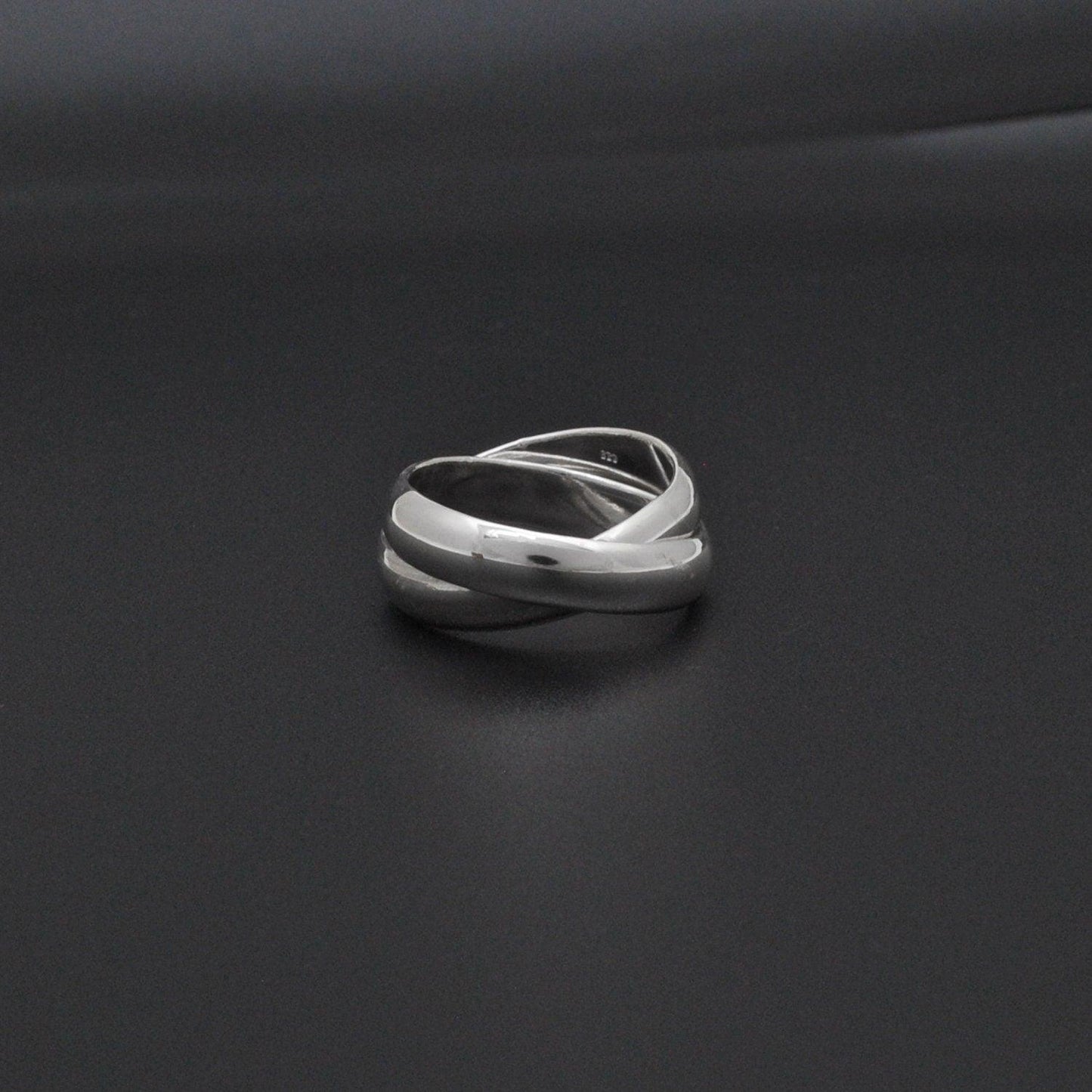 Sterling Silver Double interlocked Band Ring Size 7 - Kanish
