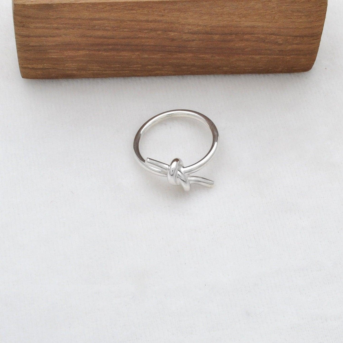 Minimalist Silver Bow Tie Ring Size 7 Kanish