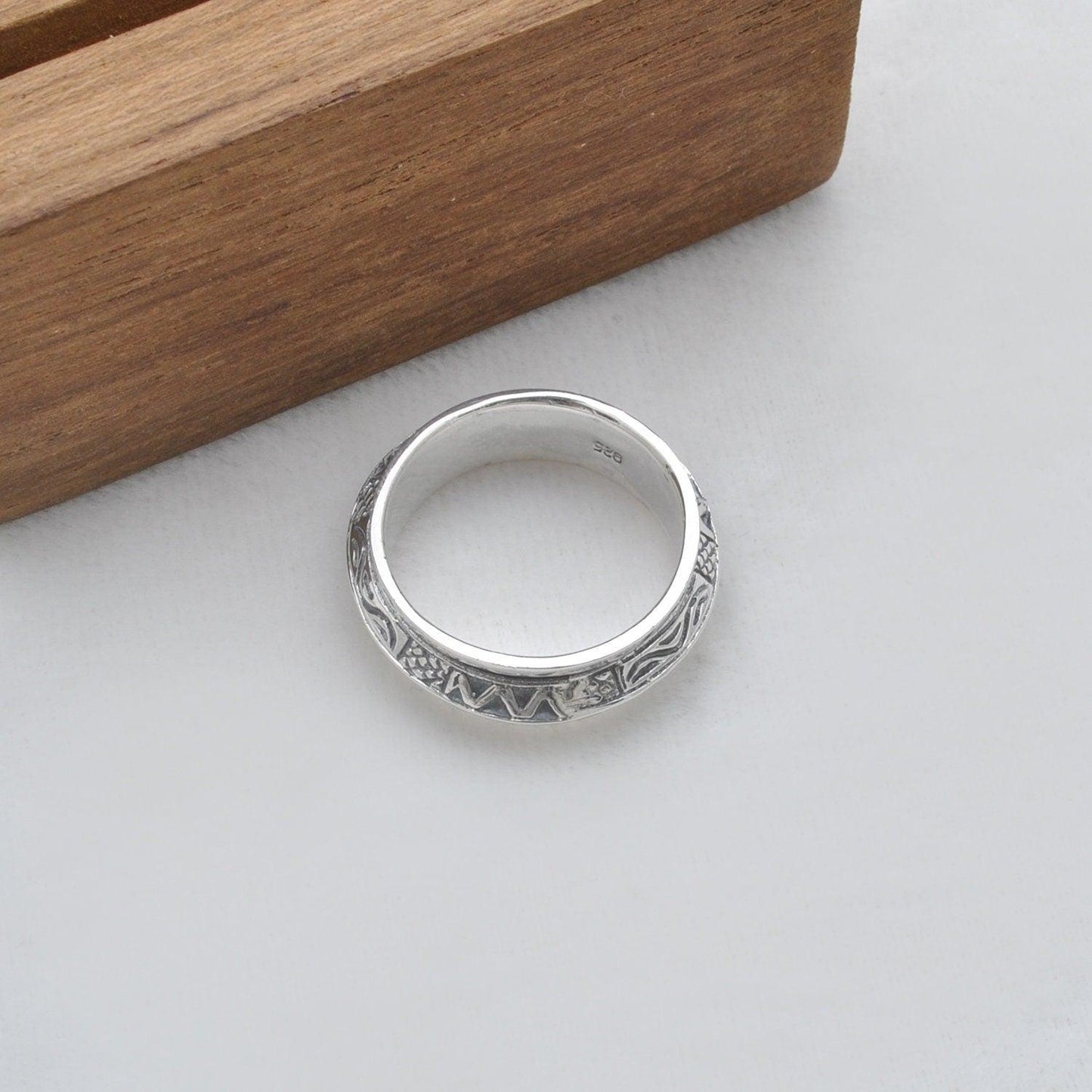 Vintage Navajo Sterling Silver Band Ring Size 11 Kanish