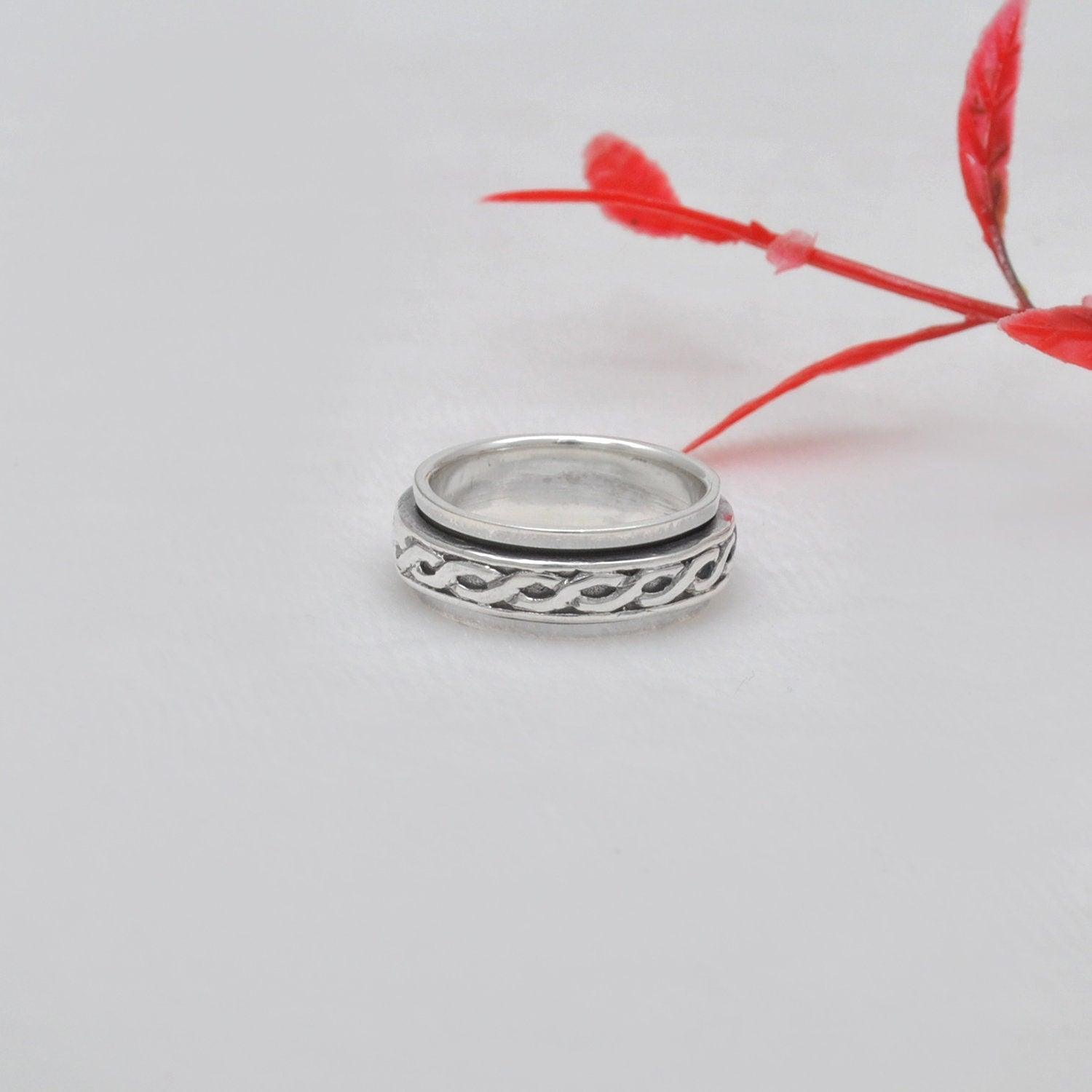Spinner Silver Curb Band Ring Size 7 Kanish