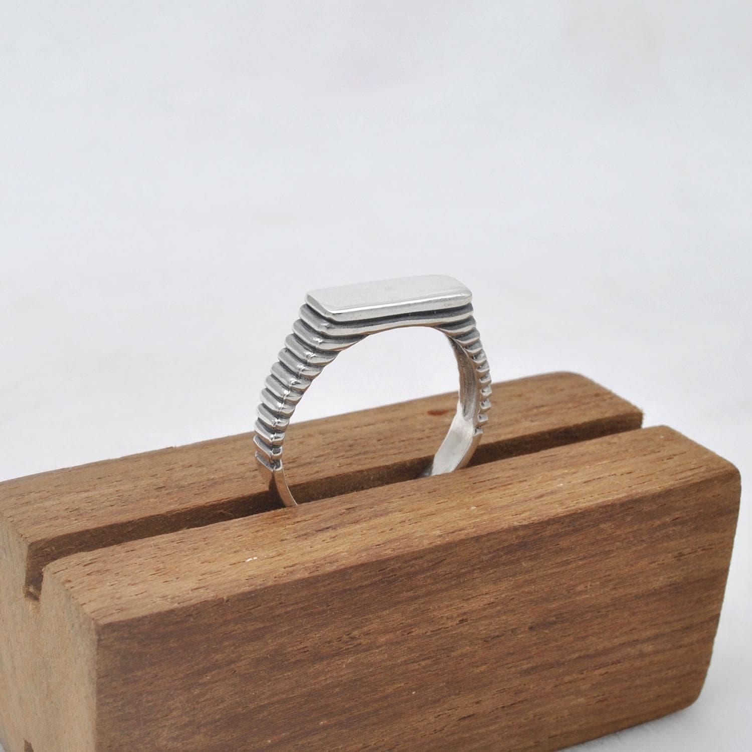 Signet Men's Thumb Ring Size 14 Kanish