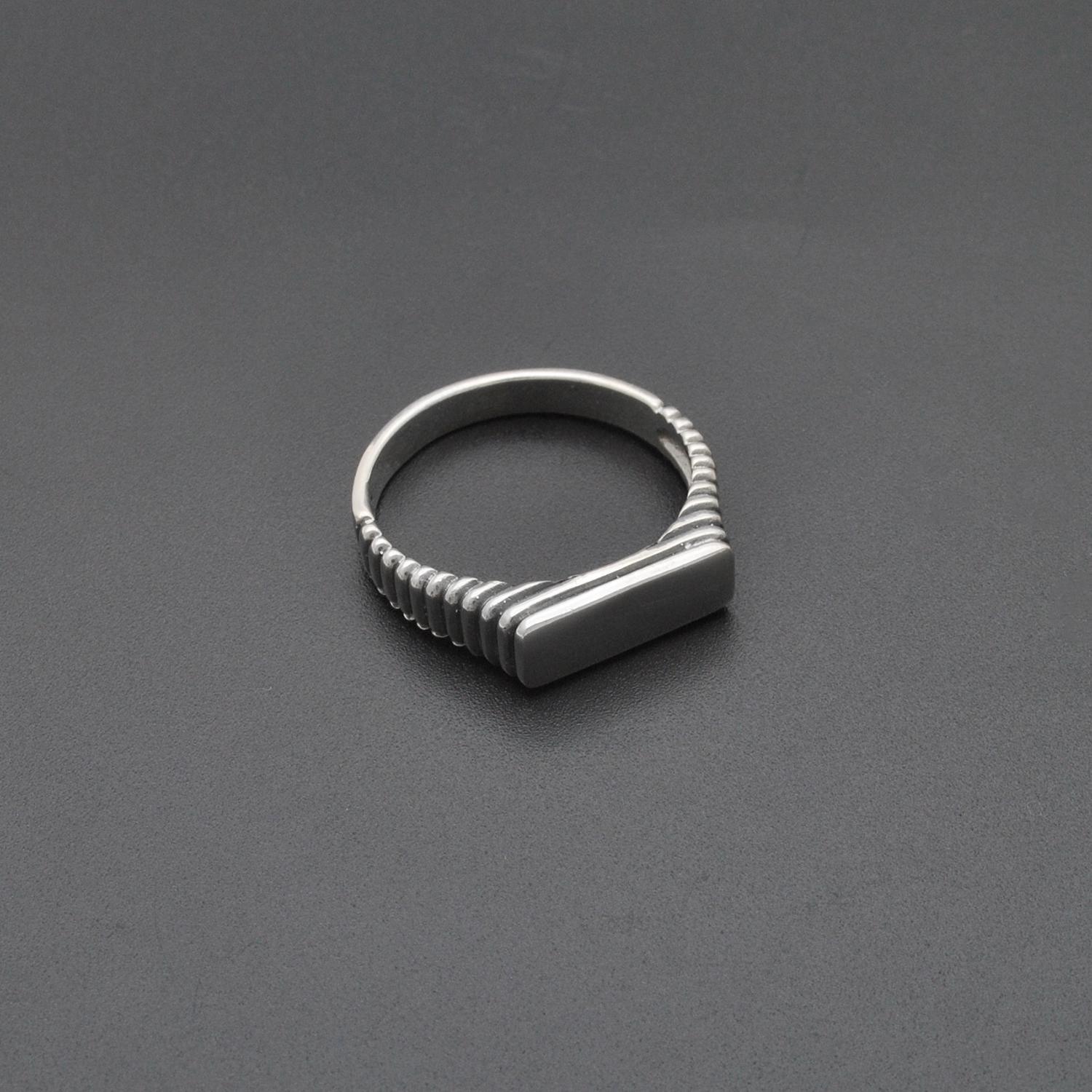 Signet Men's Thumb Ring Size 14 Kanish